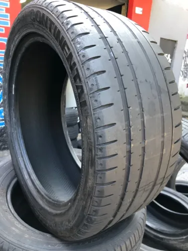 Pneu 275/40/19 continental por 500$ peça única seminovo