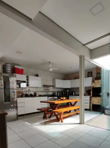 Casa com 2 suítes no Condomínio Rio Claro