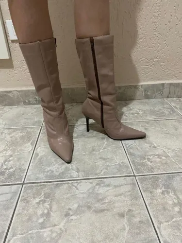Bota de couro bege 36