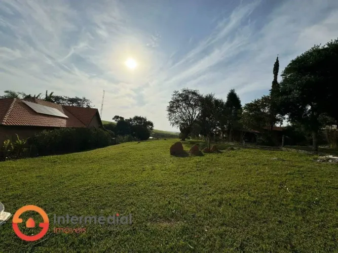 Terreno à Venda no Portal dos Lagos em Boituva - SP.