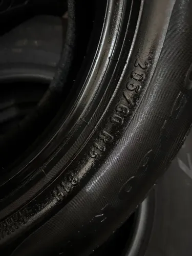 Pneu 205/60/15 Pirelli Cinturato P7 novo unidade