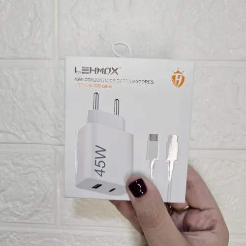 Carregador Turbo 45W para Xiaomi, Samsung, iPhone 15+++, Motorola, marca LEHMOX, LACRADO.