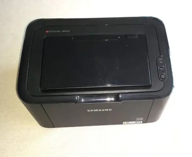 Impressora Samsung Laser Print Monochrome, nova, na caixa.