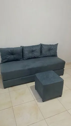 Sofá cama modular com puff 