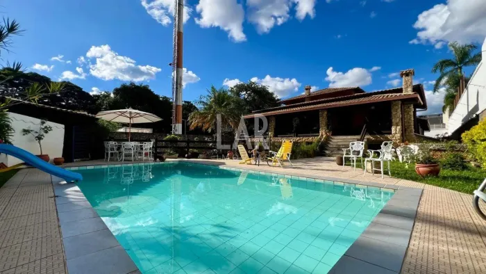 Casa à venda, 6 quartos, 3 suítes, 10 vagas, São Luiz - Belo Horizonte/MG