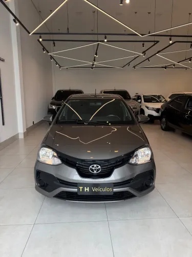 Toyota Etios X Plus 1.5 Flex 16V 5P Mec. 2020
