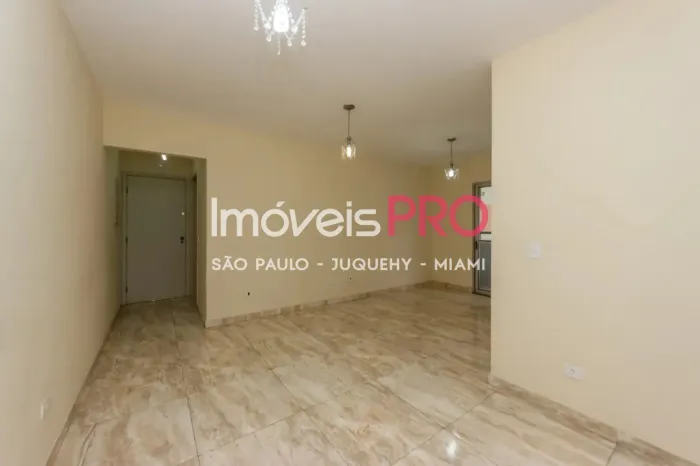 Apto de 75m² com3 dormitórios sendo 1 suíte e 2 vagas na Saúde prox do metro