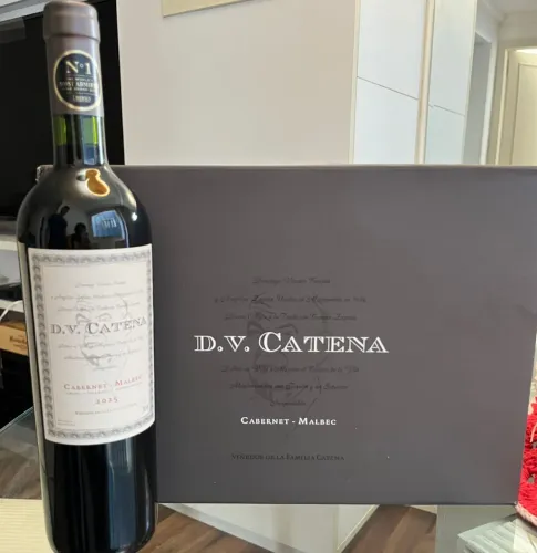 Caixa com 6 vinhos D.V. Catena Cabernet Malbec 2025