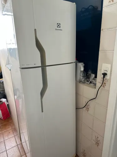 Geladeira Electrolux Frost Free Branca