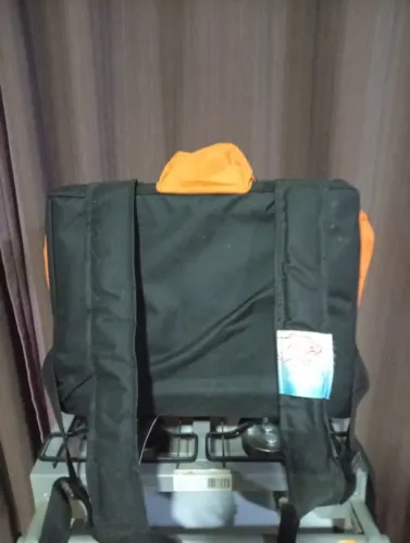 Caixa de entrega de isopor e bag com divisórias Novo