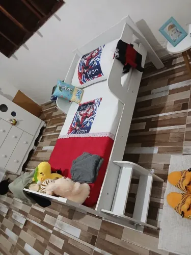 Cama de criança pra vender ligero!