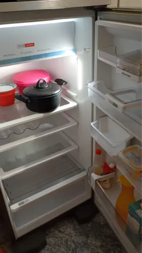 Vendo uma geladeira no preço meu zap *10