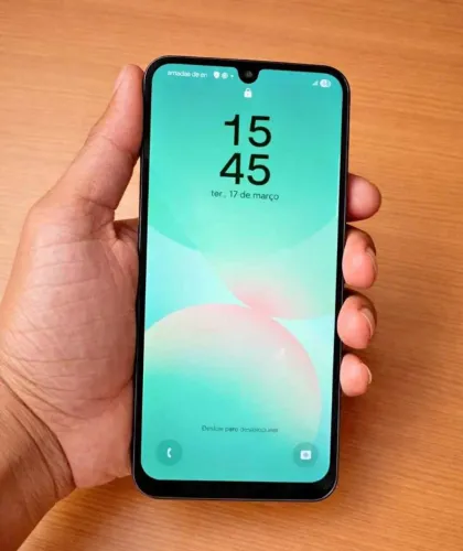 Samsung a25 5G lançamento 256 GB 8 de ram NFC aparelho zero ok pra agora 550