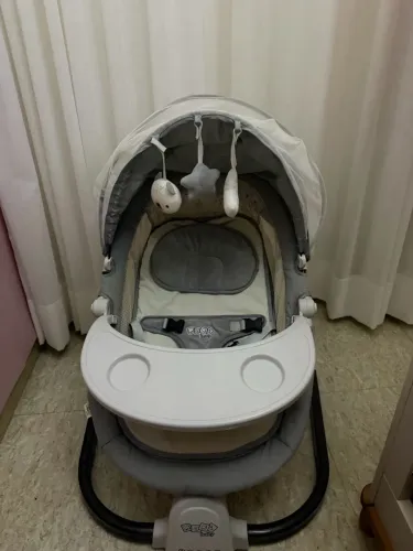 ? CADEIRA DE BALANÇO PARA BEBÊ + CONTROLE | 5 VELOCIDADES | R$ 400