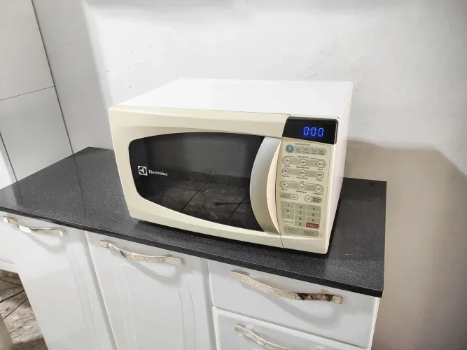 Microondas Electrolux 20 Litros Funcionando Corretamente 