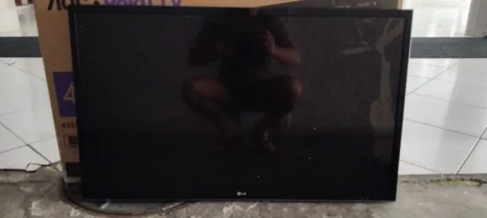 Tv smarth led lg 42 polegadas usb hdmi conversor entradas audio e video LEIA