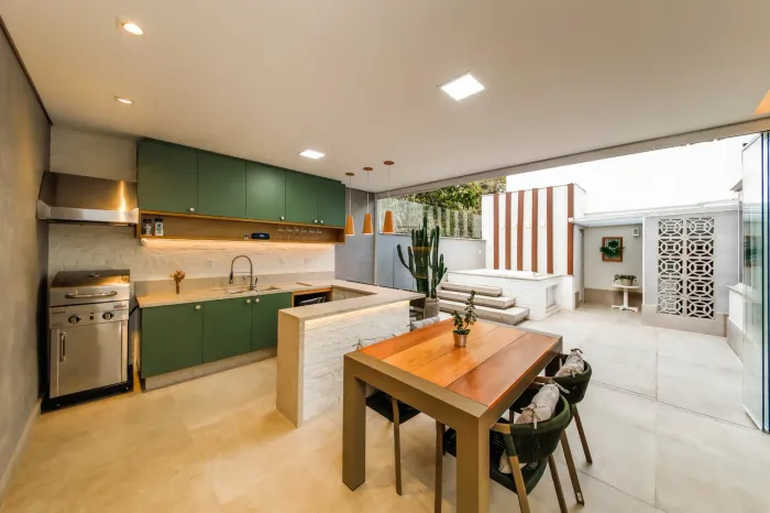Garden exclusivo, com 3 suítes, espaço gourmet, hidro e 4 vagas para venda