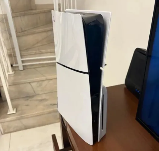 Ps5 com dois controles FIFA 26, Nba 2k2026