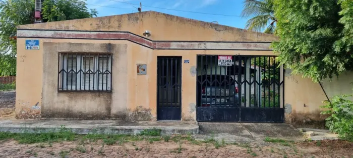 Casa com terreno grande