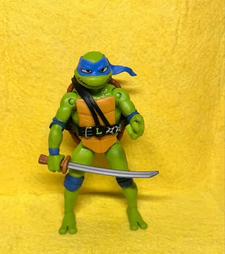 Leonardo Teenage Mutant Ninja Turtles: Mutant Mayhem.