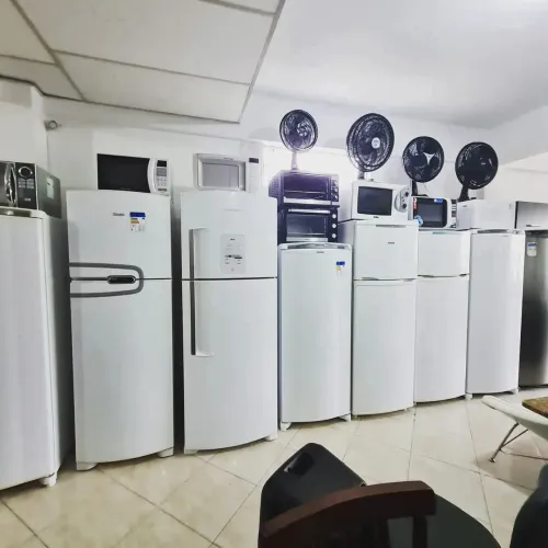 Vendo geladeiras entrego em balneário Camboriú e região 
