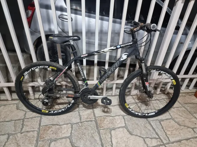 Bicicleta usada aro 26 tudo shimano