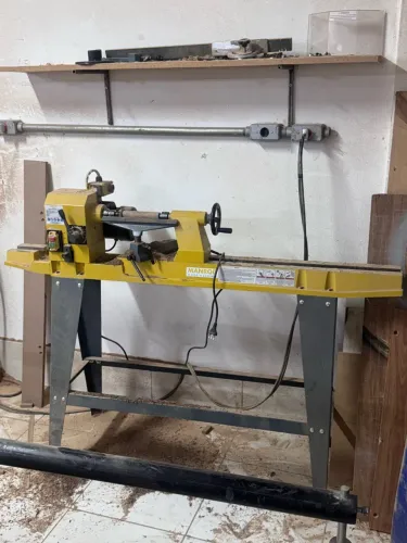 Vendo torno manrod novo