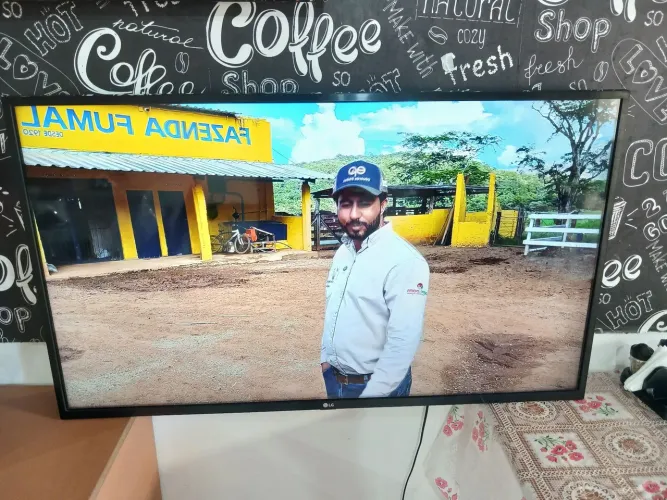 Tv LG 43 polegadas smart 4k