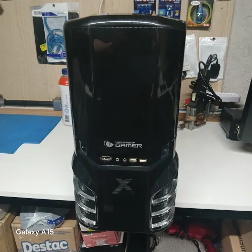 Vendo esse gabinete gamer antigo da marca LEADERSHIP  GAMER 