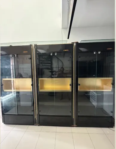 Vitrine completamente de vidro para loja de celulares