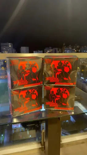 Lote 4x ETB Pokémon Destined Rivals Inglês 