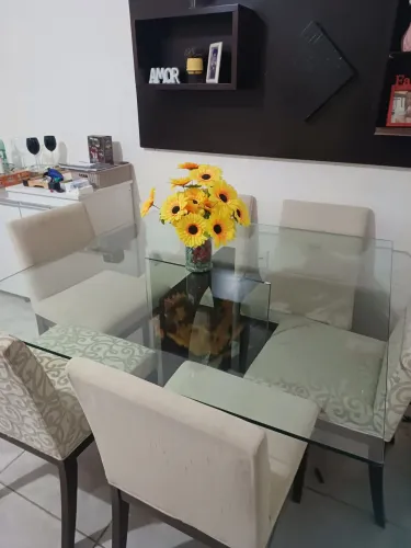 Mesa jantar com 6 cadeiras