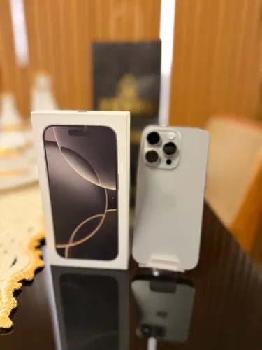 iPhones 16 Pro 256GB - Estado de Novo 
