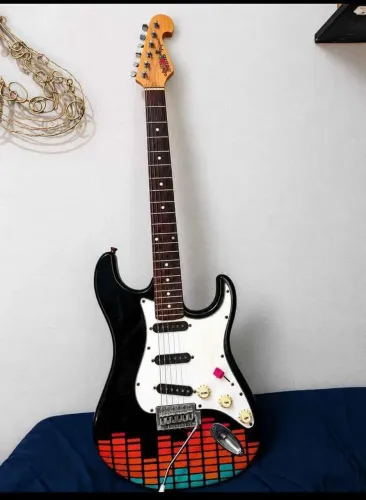 Guitarra Strato Tagima Chillie Beans