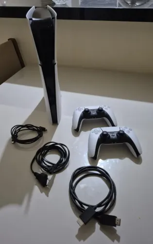 PS5 SLIM SEMI NOVO 