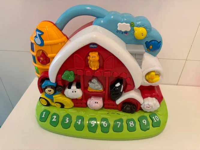 BRINQUEDO Chicco Fazendinha musical