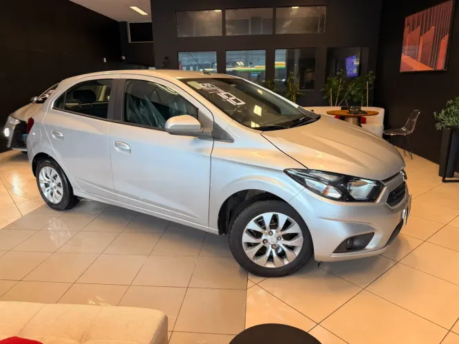 Chevrolet Onix Hatch LT 1.4 8V Flex Mec. 4P 2018
