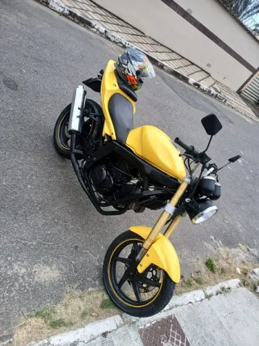 Moto Barata kasinski gt comet 250 bi cilíndrica 