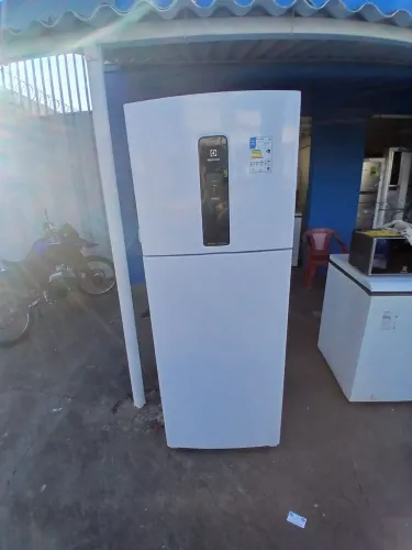 Geladeira Electrolux bivolt econômica com parcelamento