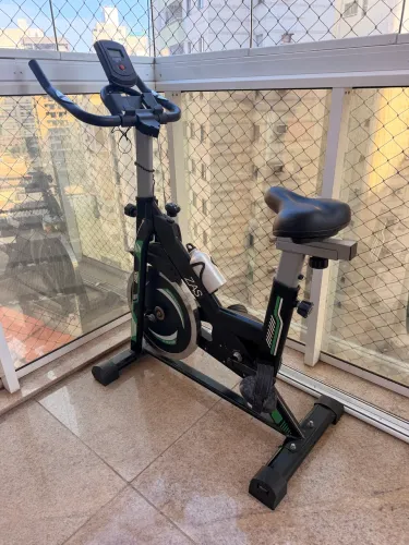 Bicicleta spinning ergométrica roda inércia 13kg