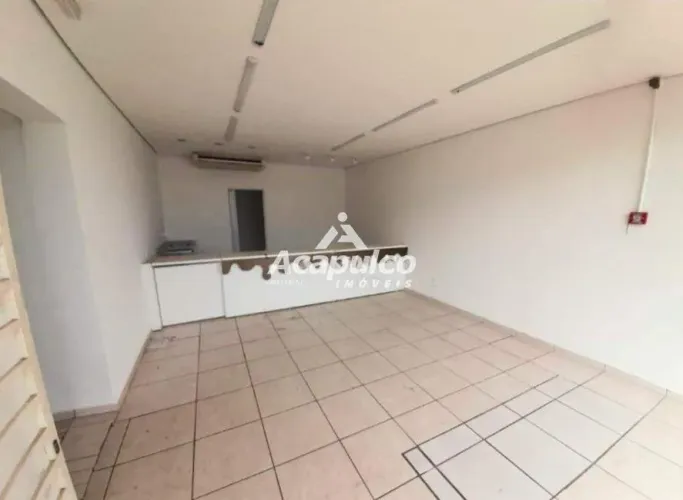 Salão para alugar no bairro Vila Belvedere em Americana/SP.