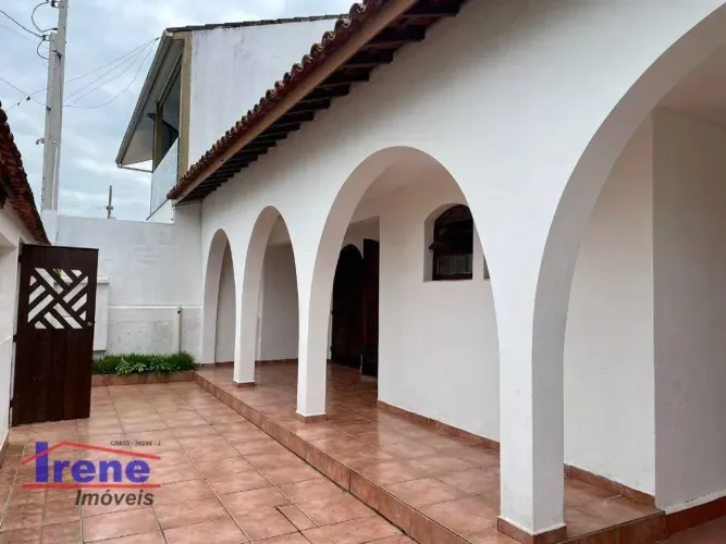Casa com 1 dormitório para alugar, 110 m² por R$ 3.700,00/mês - Centro - Itanhaém/SP