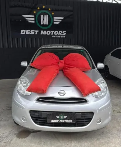 Nissan March 1.0 12V Flex 5P 2012