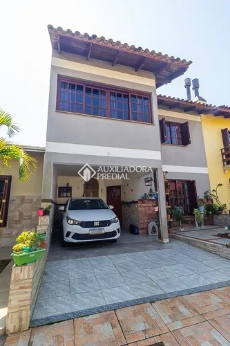 Casa em condomínio à venda no Guarujá com 167 m² e 3 dormitórios/quartos.