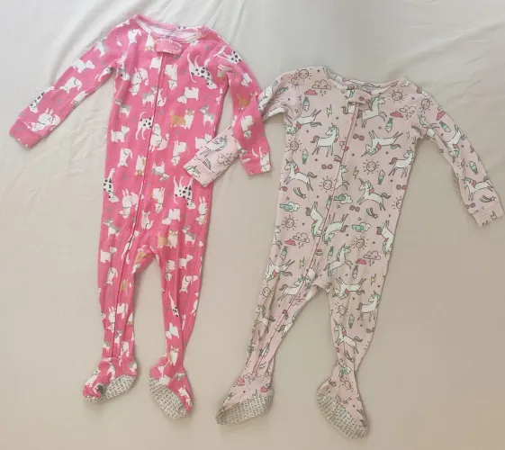 Body pijamas de frio da marca Carter's tamanho 1 a 2 anos conservados