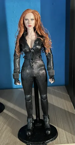 Viúva negra 1/6 Custom corpo hot Toys original e head tmb.