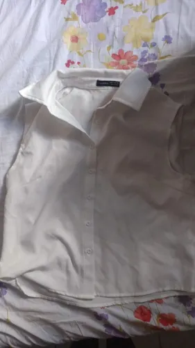 Roupas do brechó