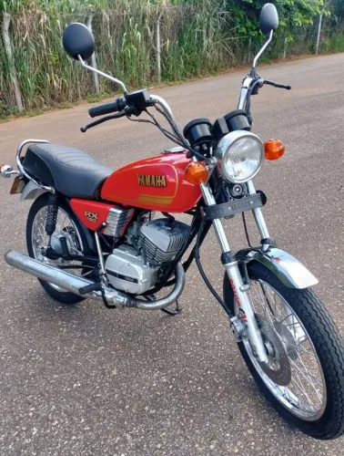 VENDO OU TROCO em veículo do meu interesse motos Yamahas da década de 80 