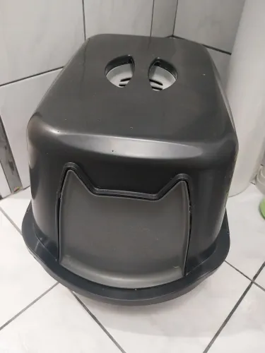 Caixa de Areia para Gato Grande Preta - 40 reais