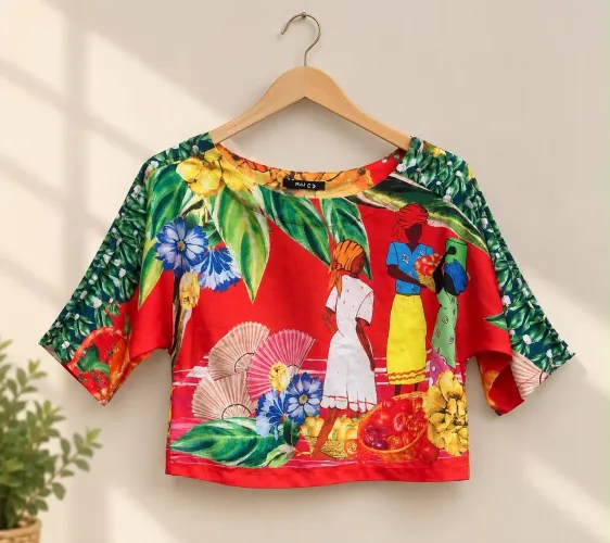 Blusa Cropped estampada